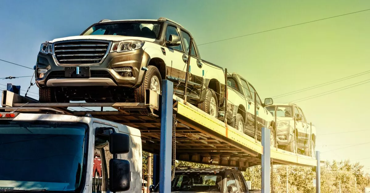 Open Air vs Enclosed Car Shipping